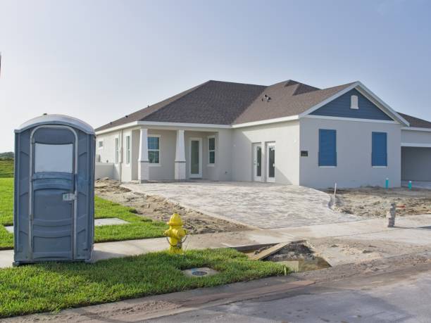 Portable Toilet Options We Offer in Iselin, NJ